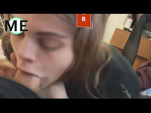 ❤️ دیک گلو، جوراب شلواری پاره و پاشنه پاره شده خوب است فقط پورنو در ما fa.tuberxxx.ru ❌